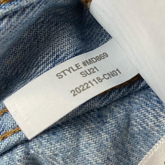 Madewell Relaxed Jeans in Cresthaven Wash Ripped Edition size 25 - Picture 11 of 14